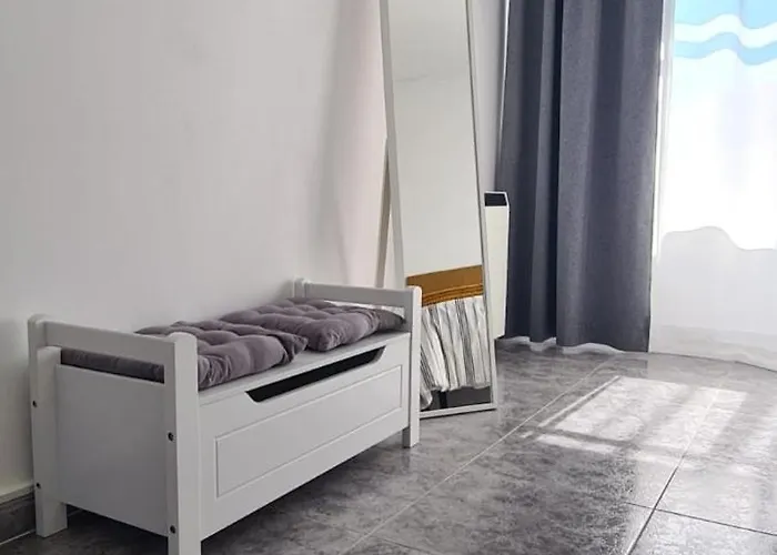 Vento Nordes アパート マルピカ